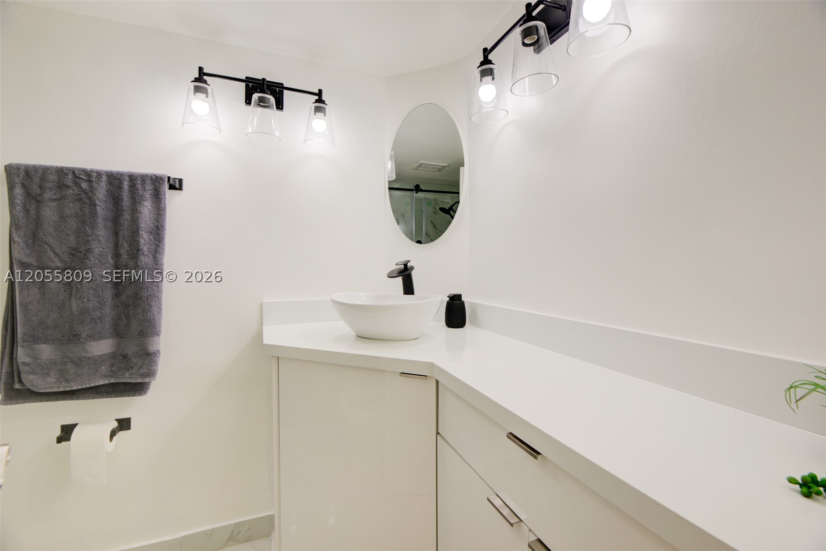 ROLLING GREEN CONDO A - Residential
