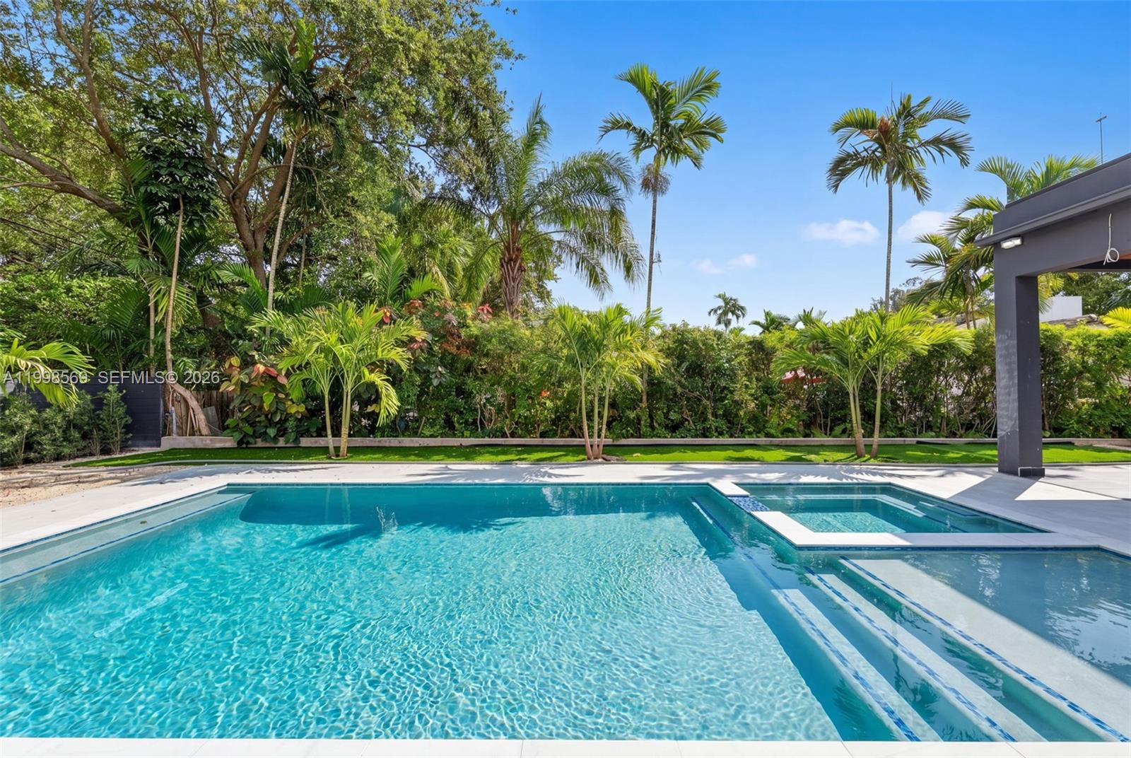 MIAMI SHORES SEC 1 AMD - Residential