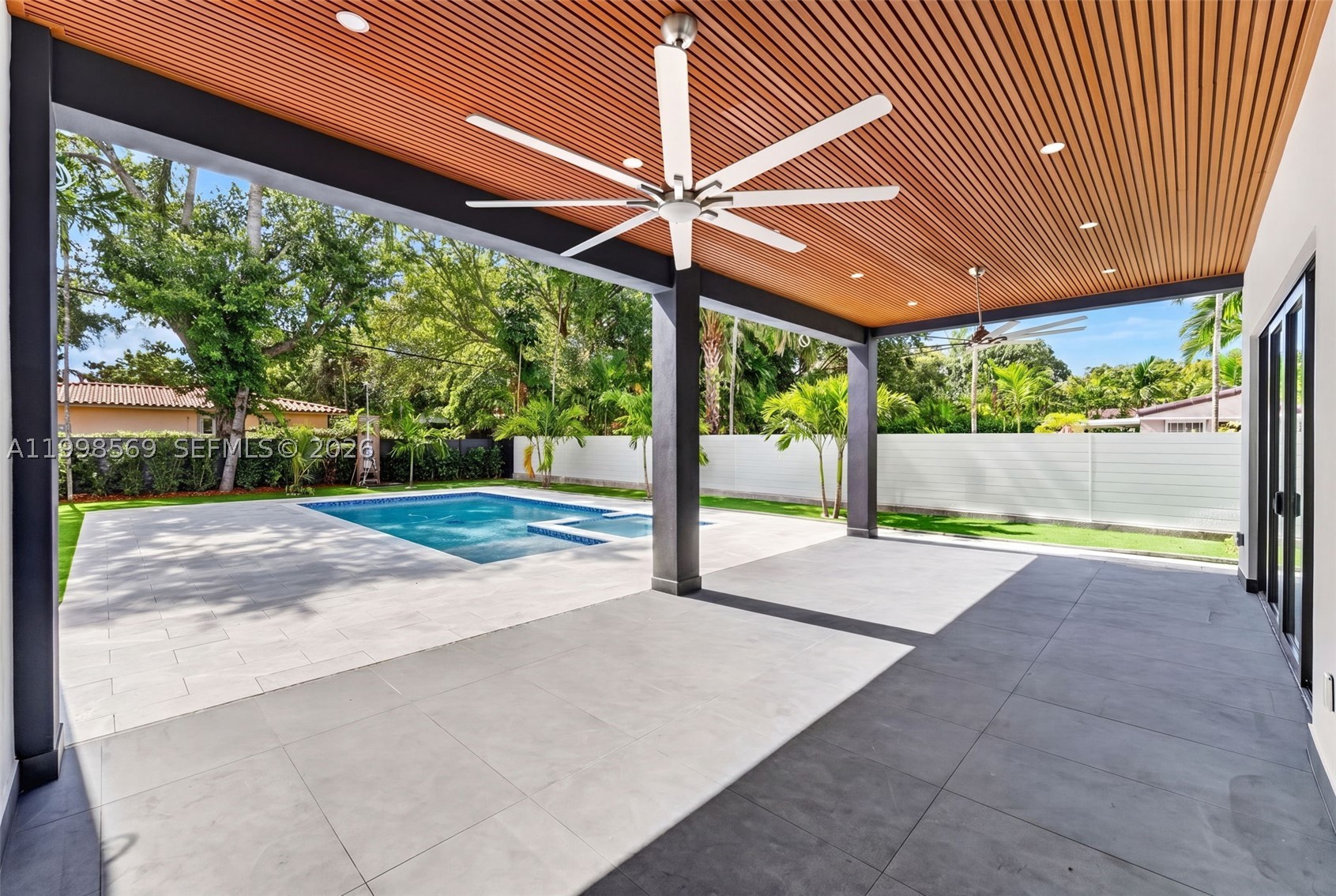 MIAMI SHORES SEC 1 AMD - Residential