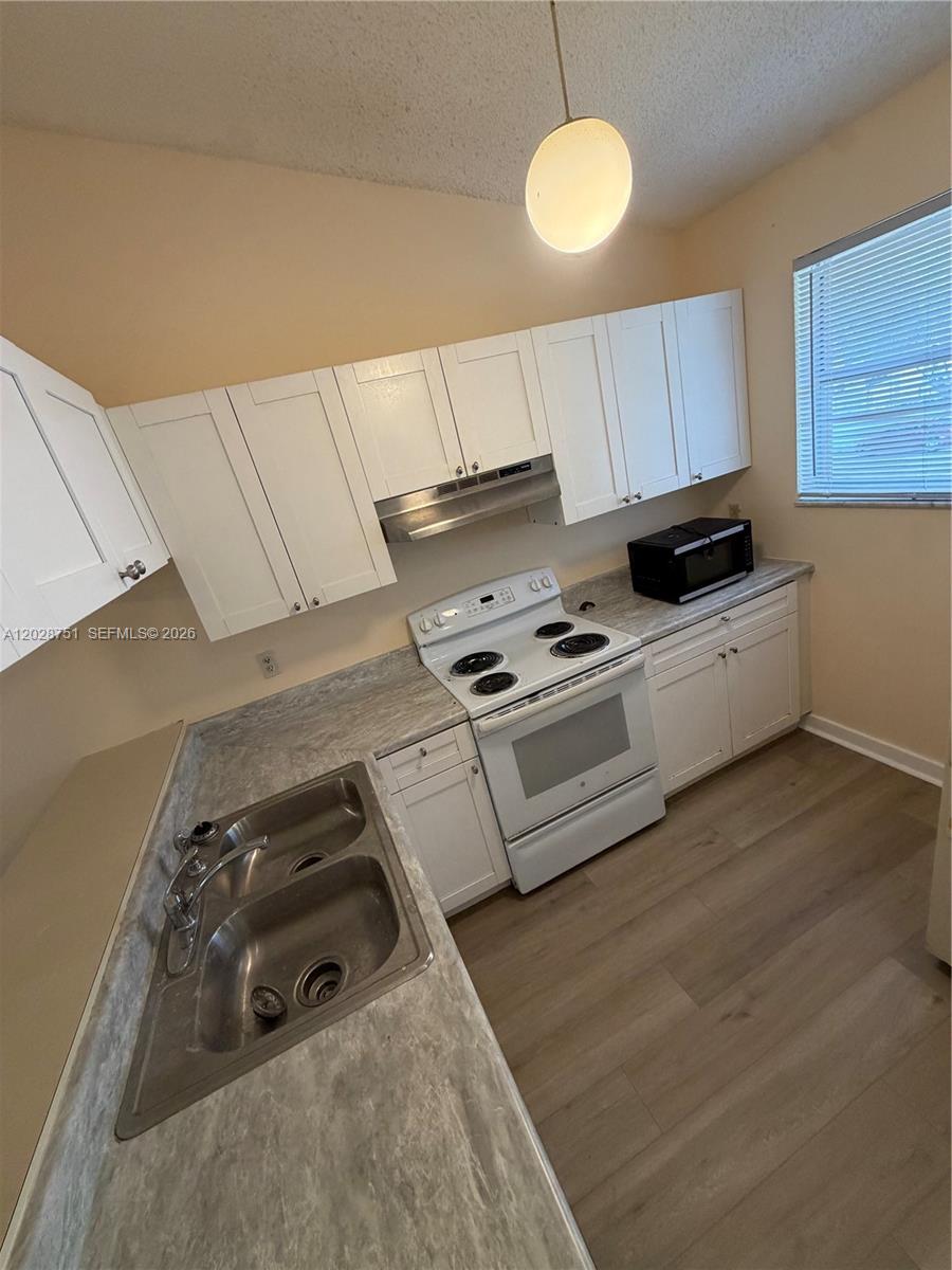 GLENWOOD SUBDIVISION - Residential Lease
