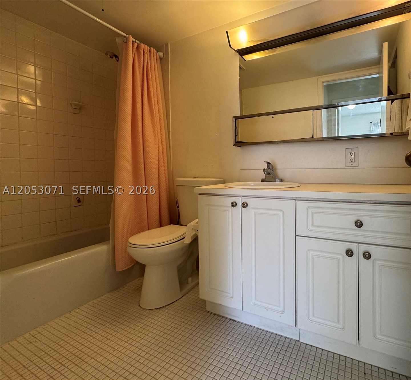 CYPRESS VILLAGE CONDO - Residential Lease