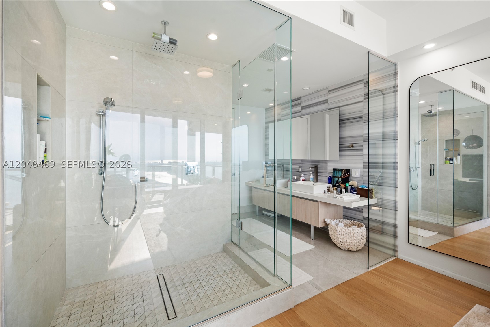 MARQUIS CONDO - Residential Lease