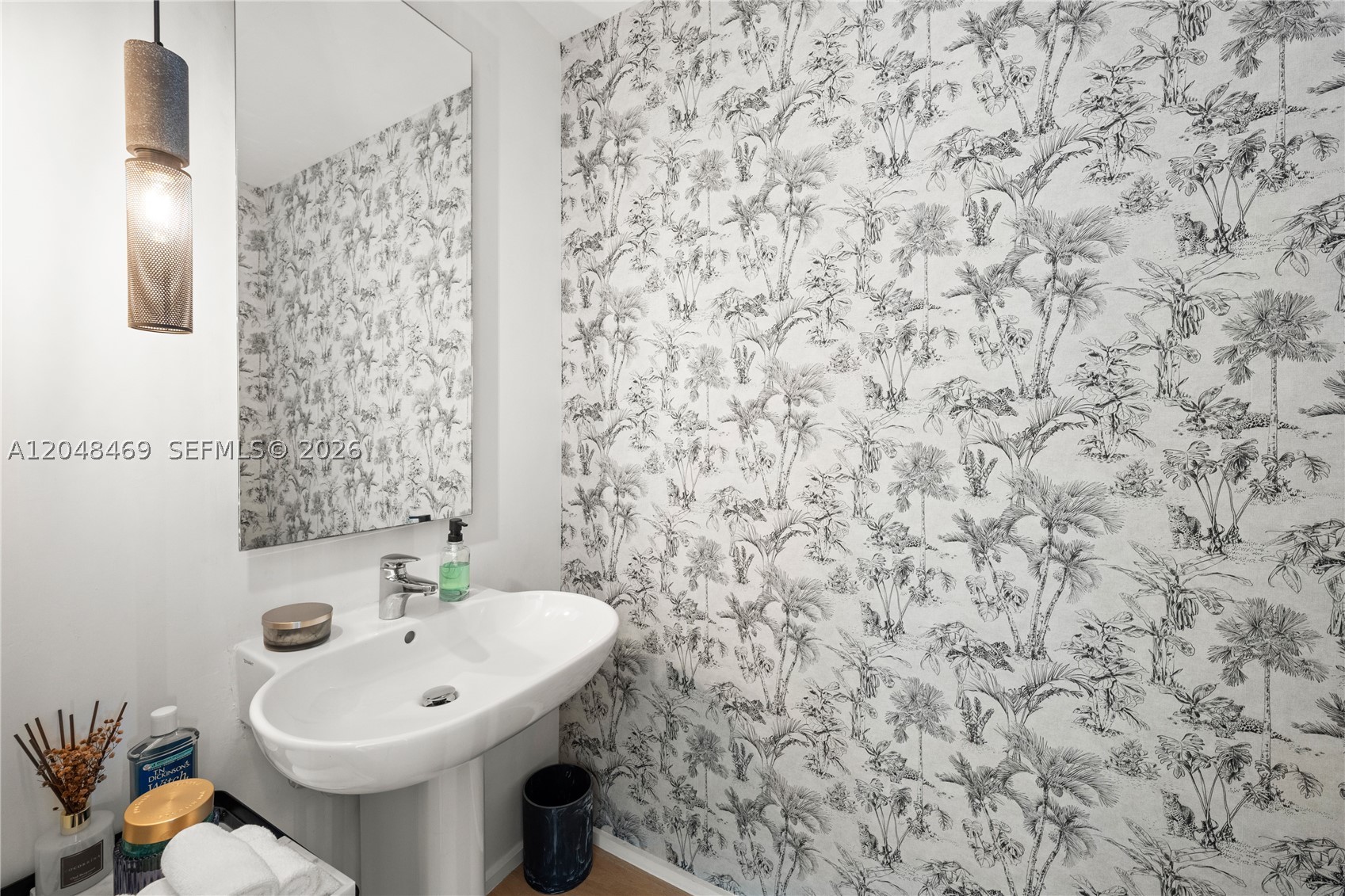 MARQUIS CONDO - Residential Lease