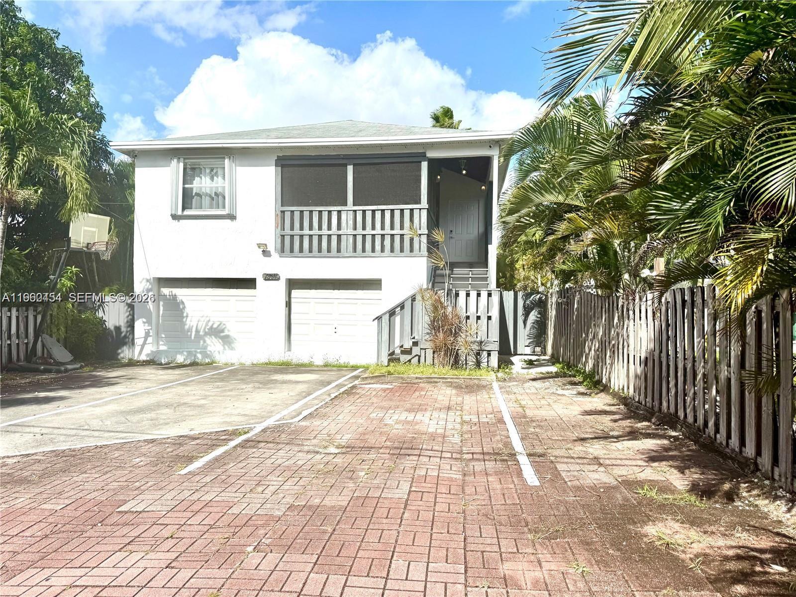 OAKLAND PARK SECOND ADD - Residential