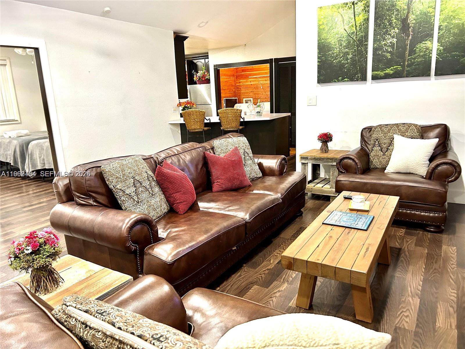 OAKLAND PARK SECOND ADD - Residential