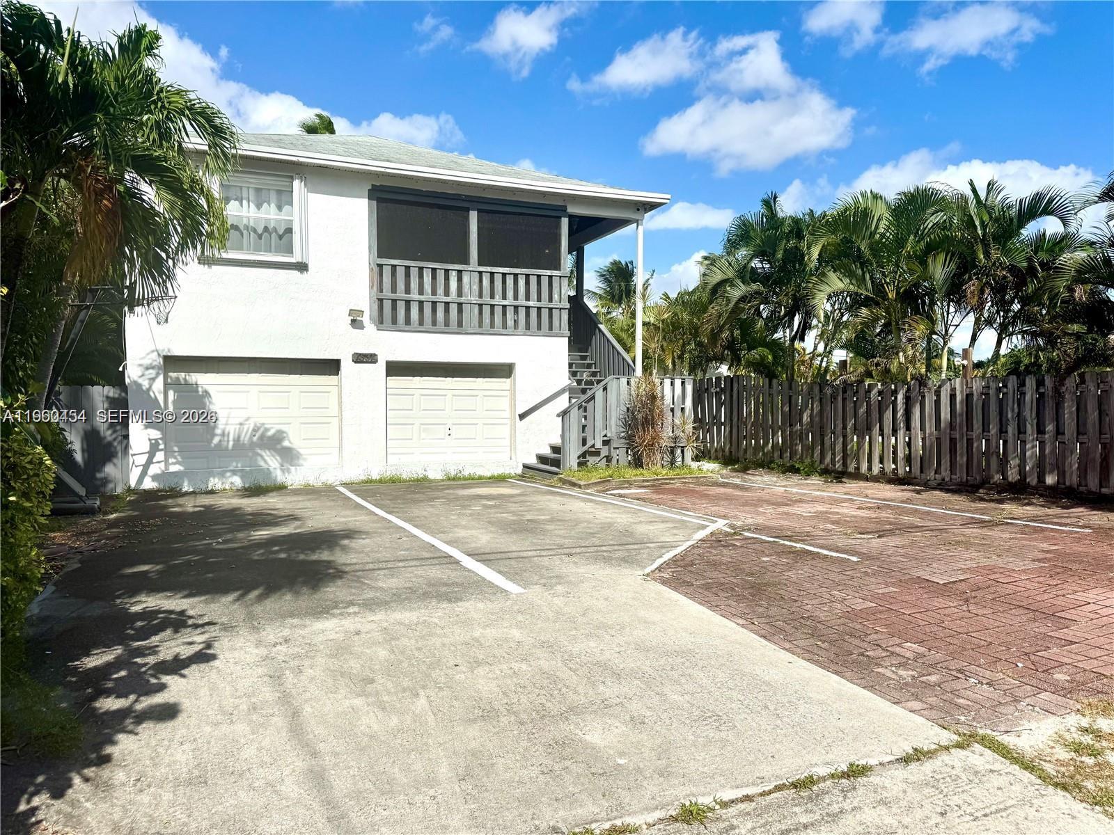 OAKLAND PARK SECOND ADD - Residential
