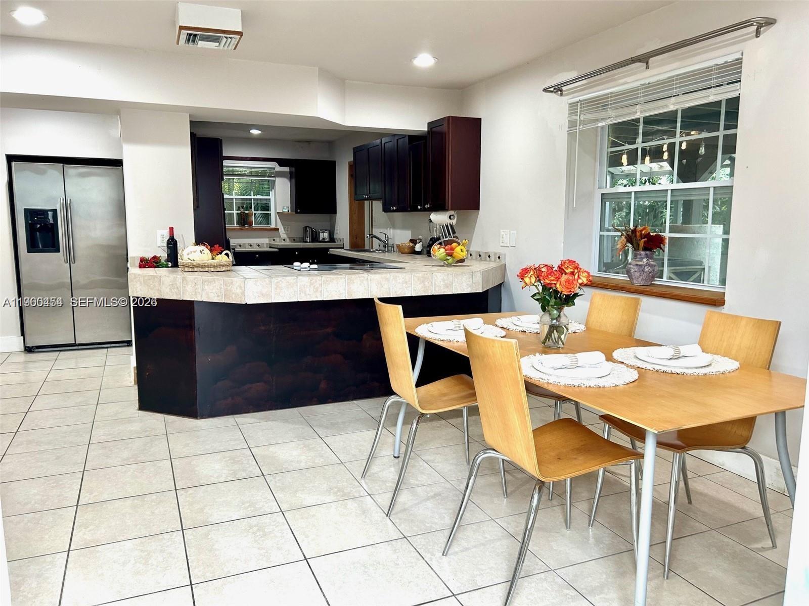 OAKLAND PARK SECOND ADD - Residential