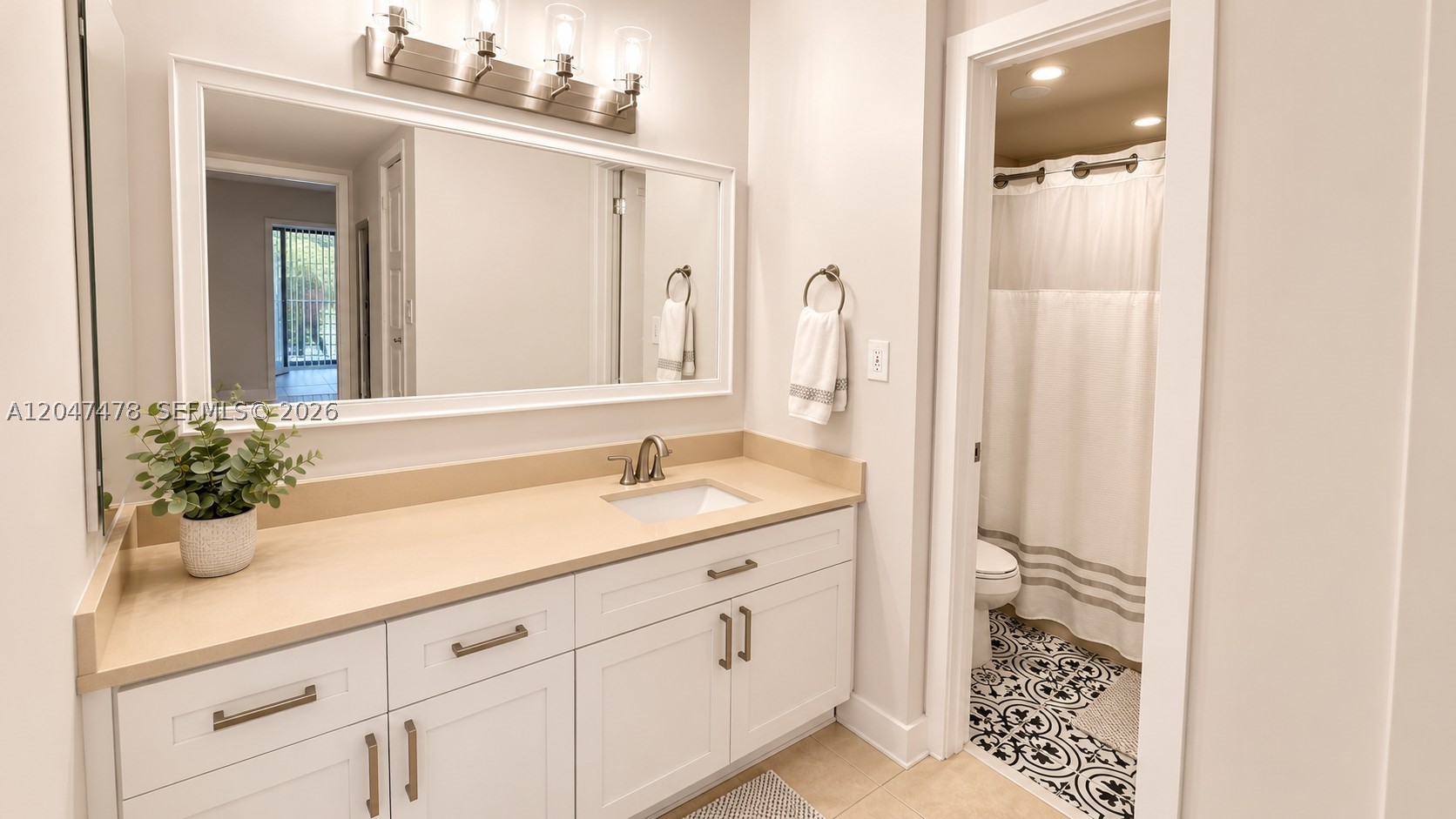 PLANTATION CLUB D CONDO - Residential