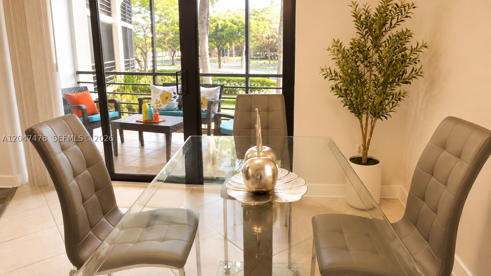 PLANTATION CLUB D CONDO - Residential