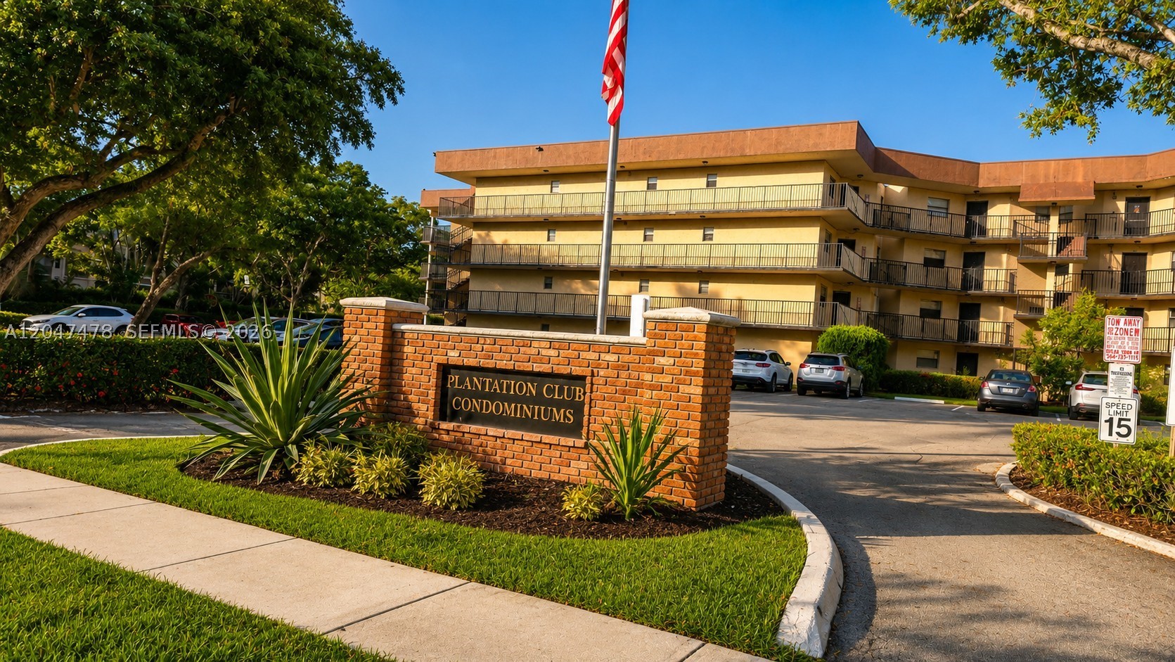 PLANTATION CLUB D CONDO - Residential
