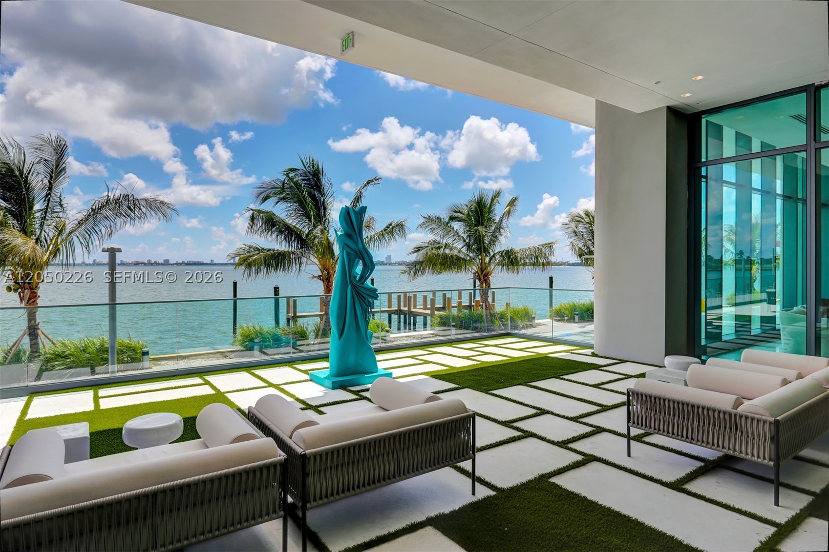 ONE PARAISO CONDO - Residential