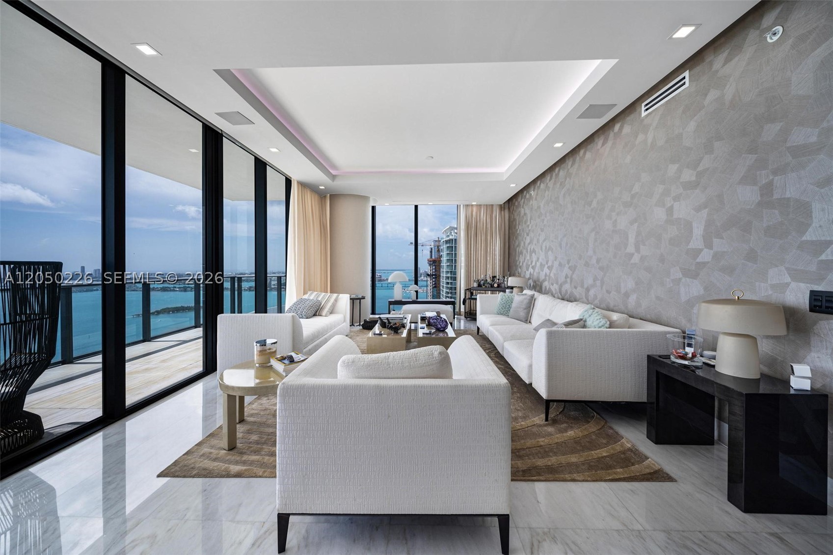 ONE PARAISO CONDO - Residential