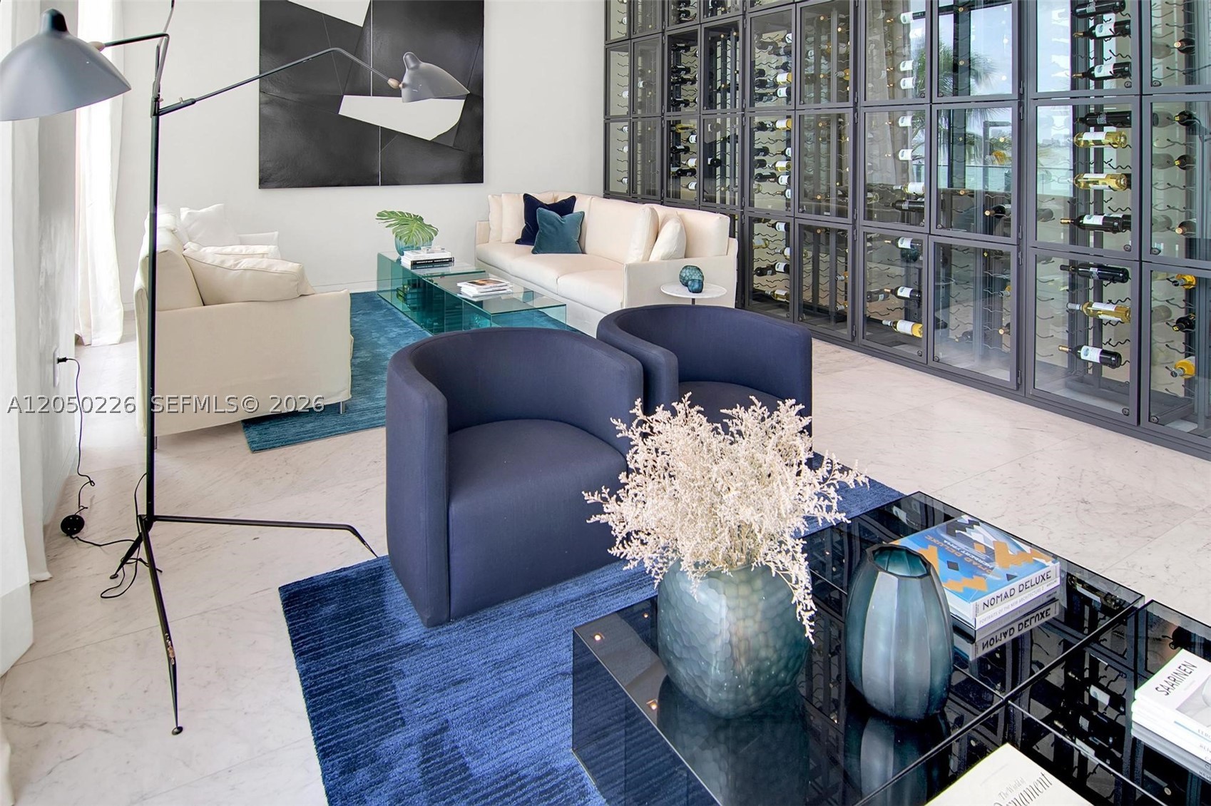 ONE PARAISO CONDO - Residential