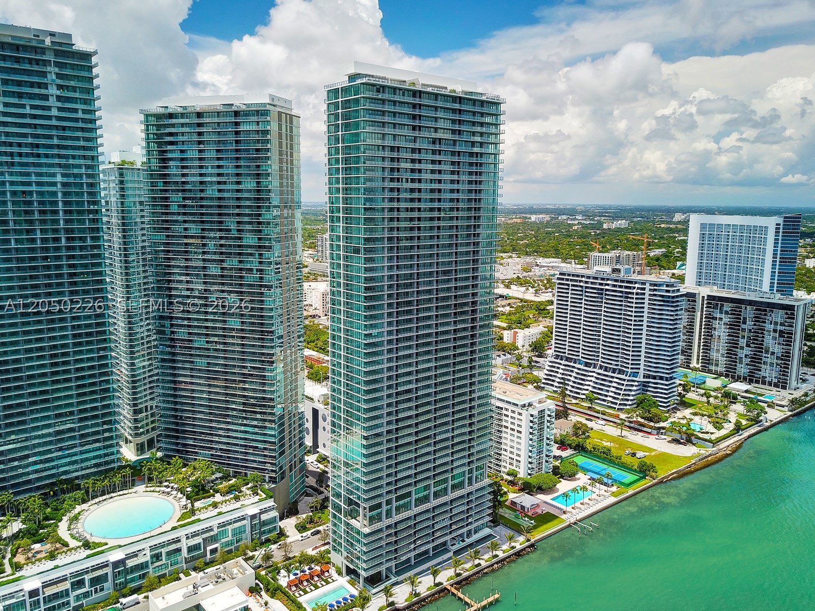 ONE PARAISO CONDO - Residential