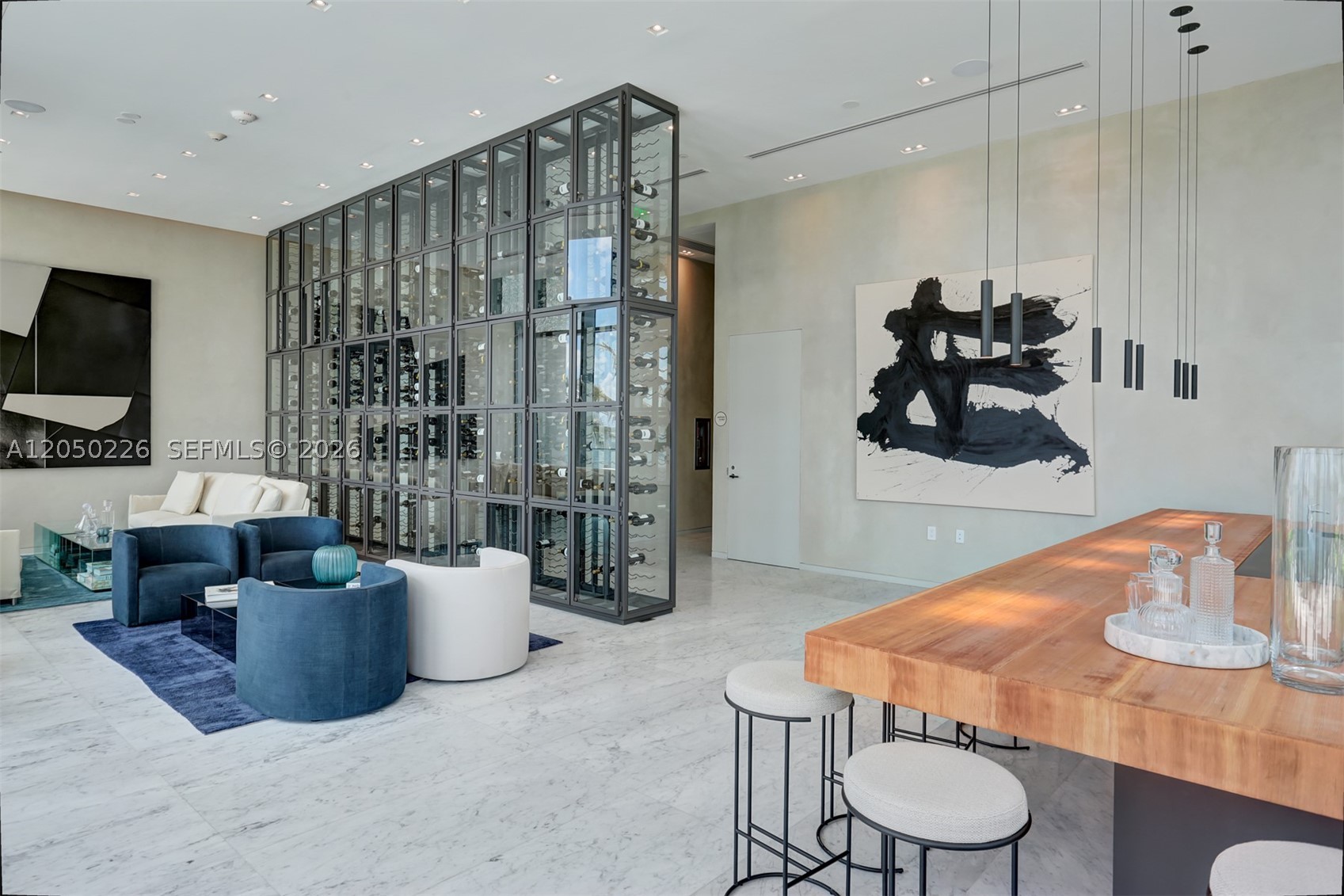 ONE PARAISO CONDO - Residential