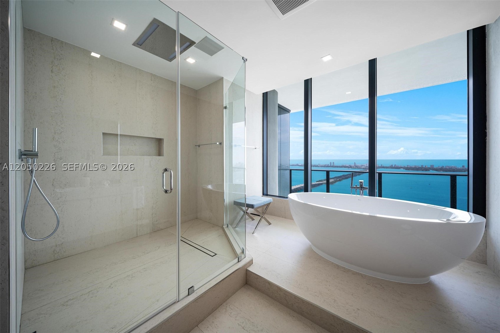 ONE PARAISO CONDO - Residential