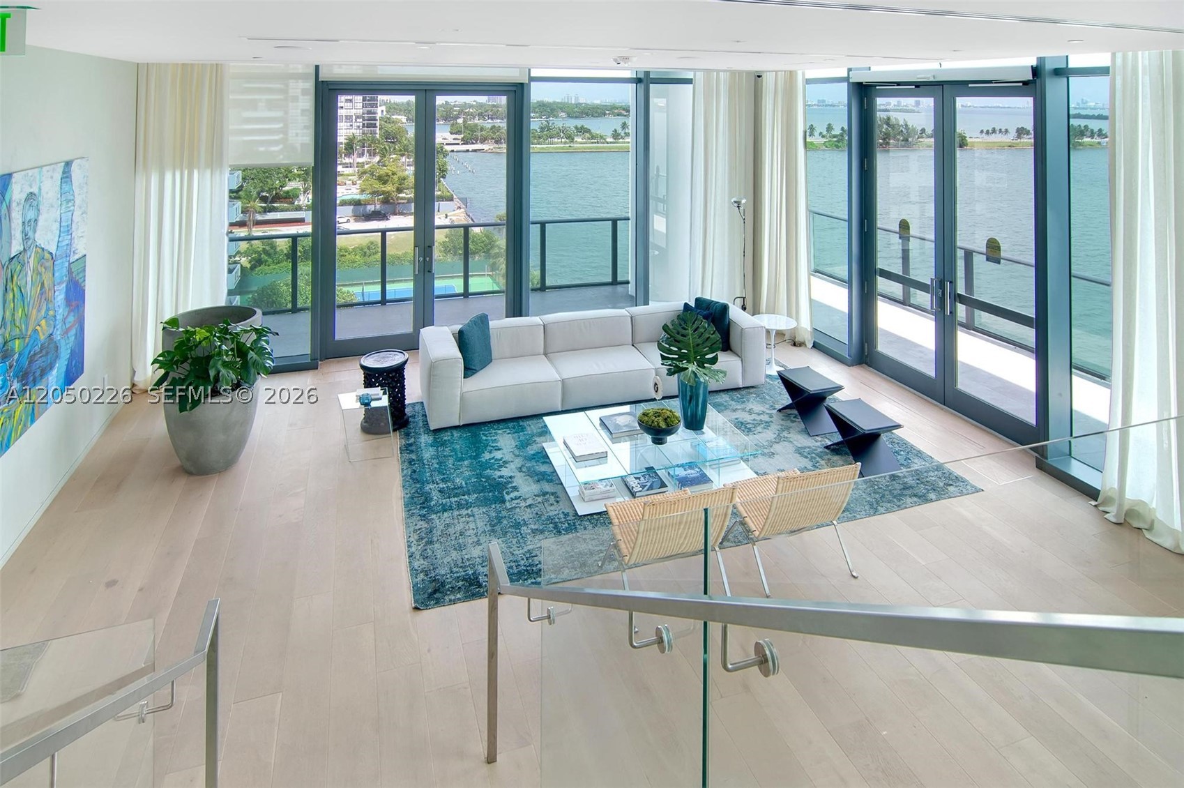 ONE PARAISO CONDO - Residential