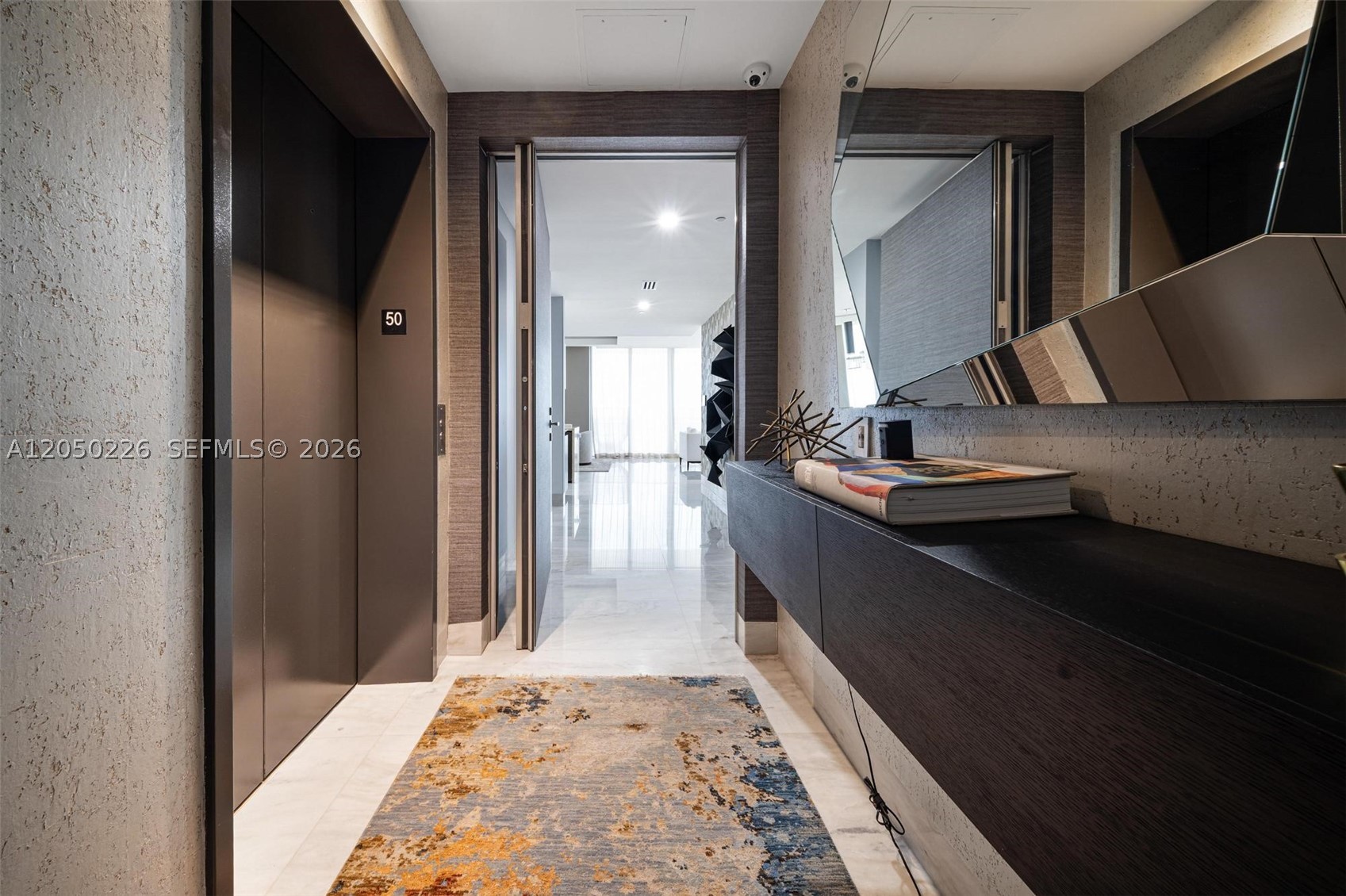 ONE PARAISO CONDO - Residential