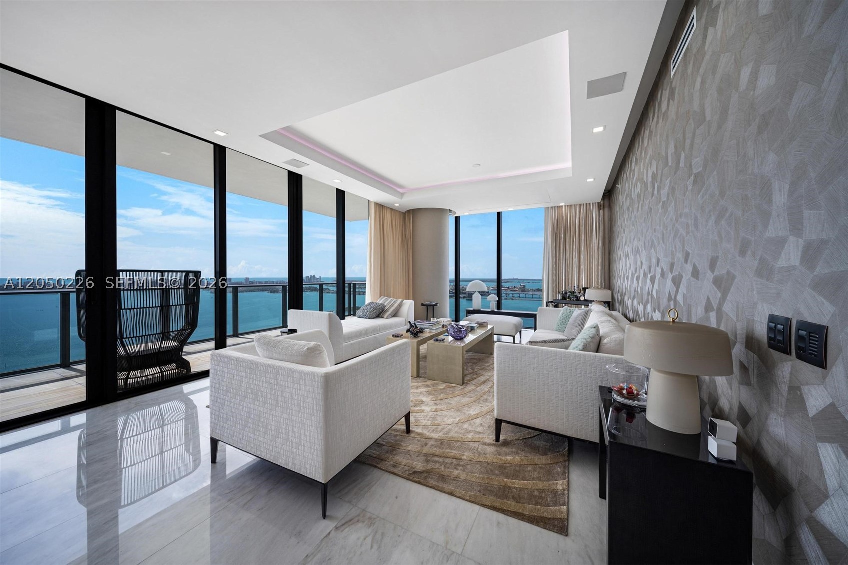 ONE PARAISO CONDO - Residential