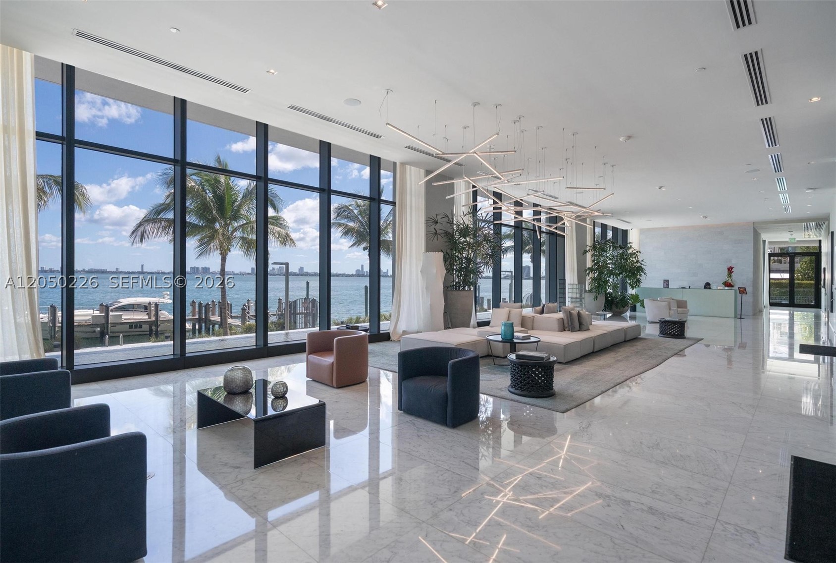 ONE PARAISO CONDO - Residential
