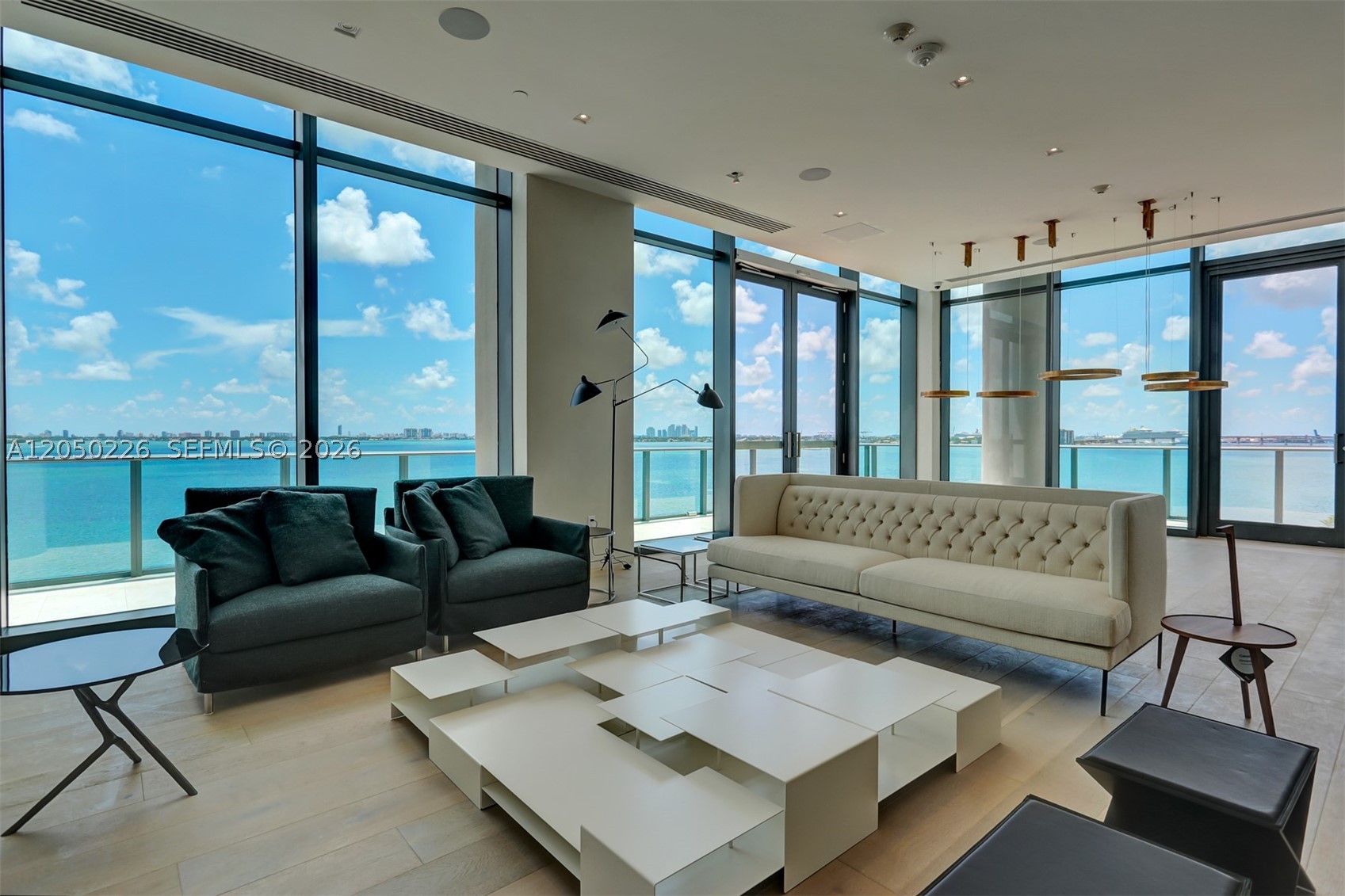 ONE PARAISO CONDO - Residential