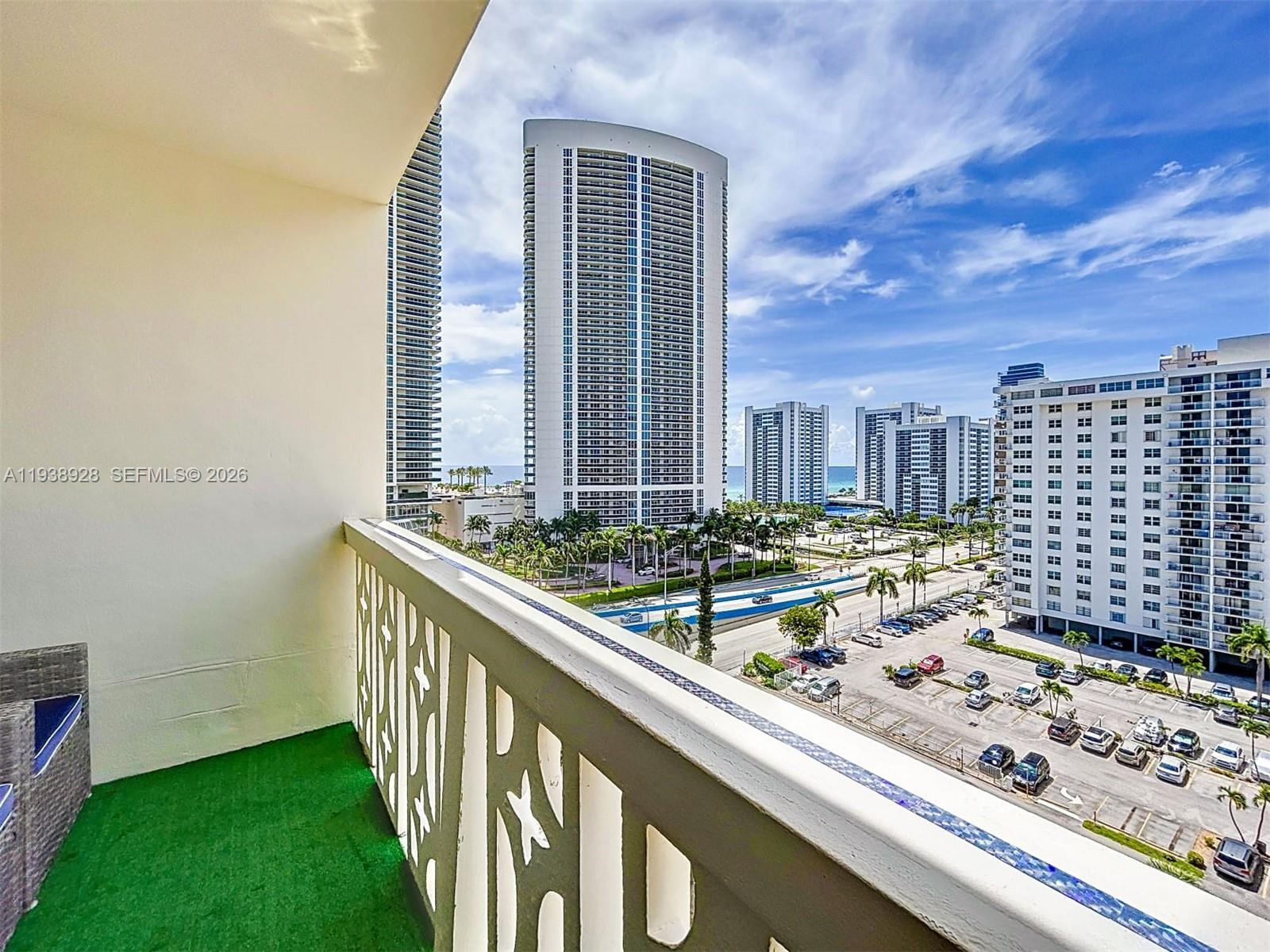 IMPERIAL TOWERS CONDO - Residential