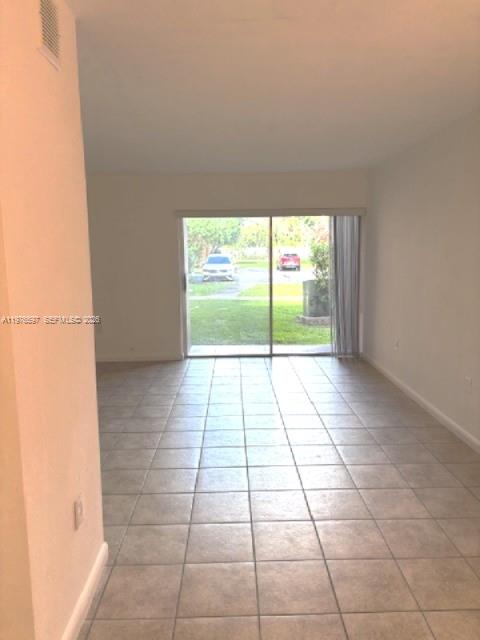 SUNSET PALMS EAST CONDO - Residential