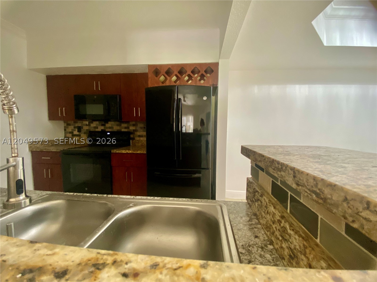 MARQUESA CONDO - Residential Lease