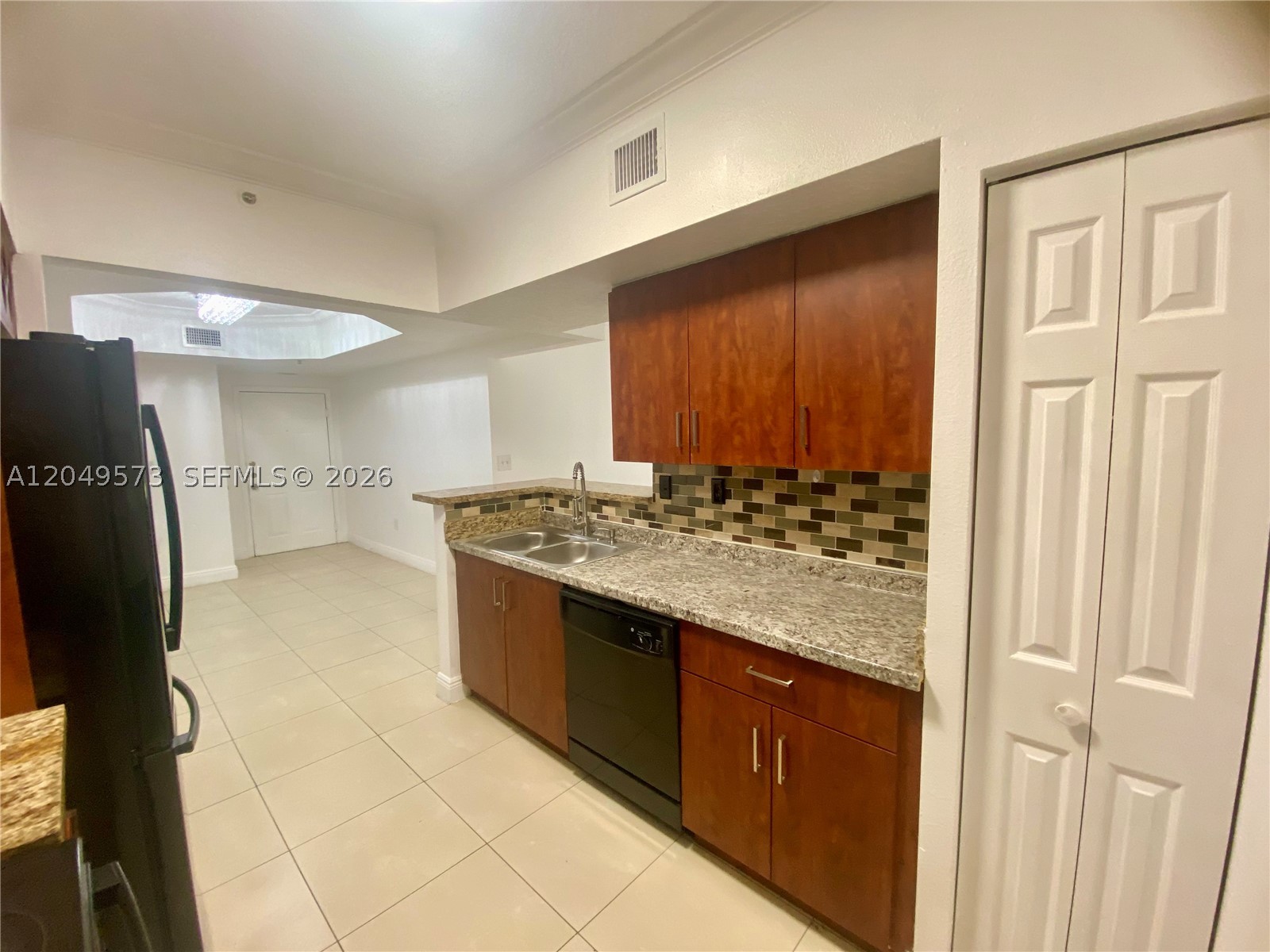 MARQUESA CONDO - Residential Lease
