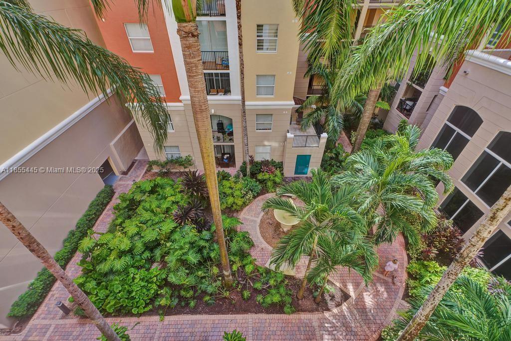 PORTO BELLAGIO CONDO - Residential