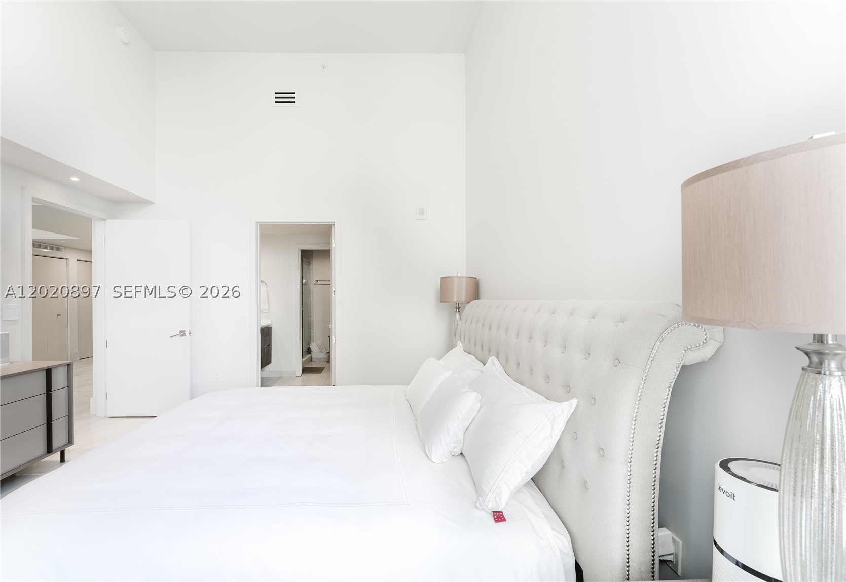 ARIA ON THE BAY CONDO - Residential