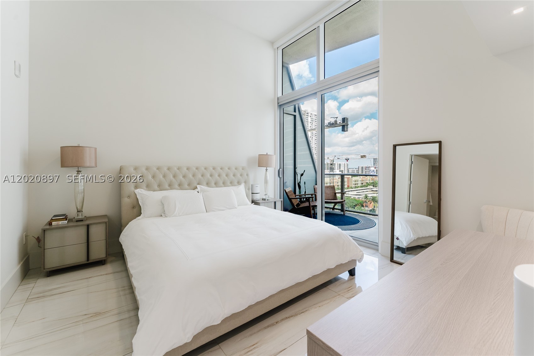 ARIA ON THE BAY CONDO - Residential