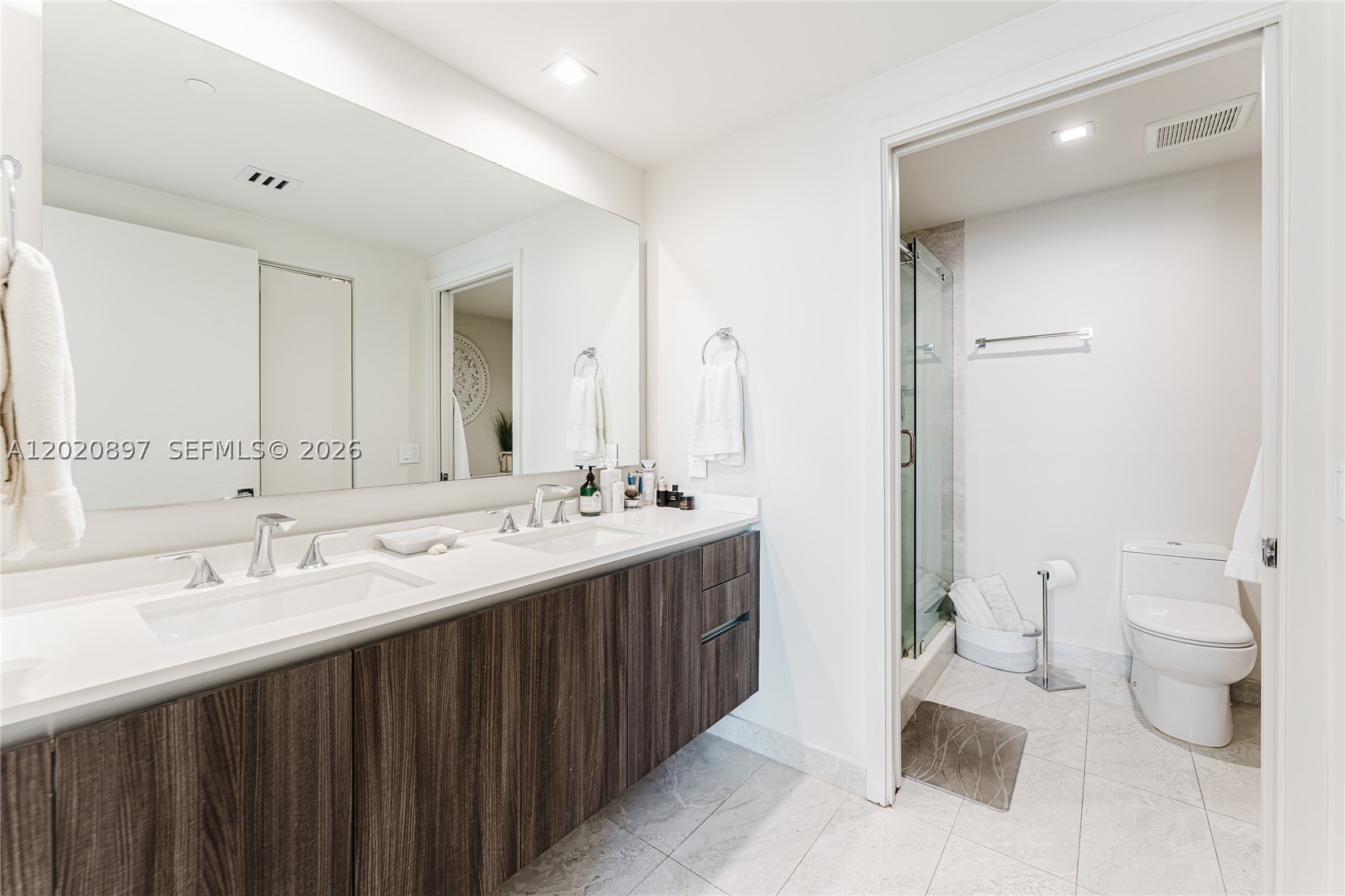 ARIA ON THE BAY CONDO - Residential