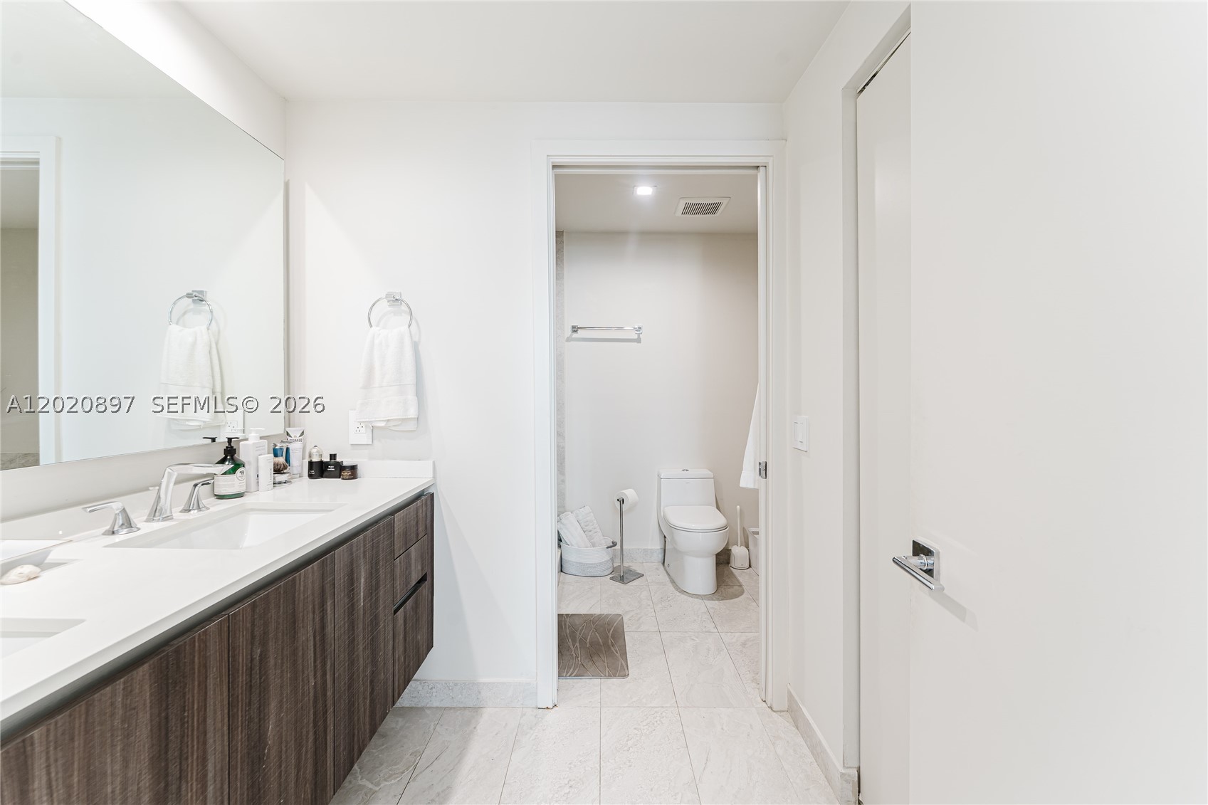 ARIA ON THE BAY CONDO - Residential
