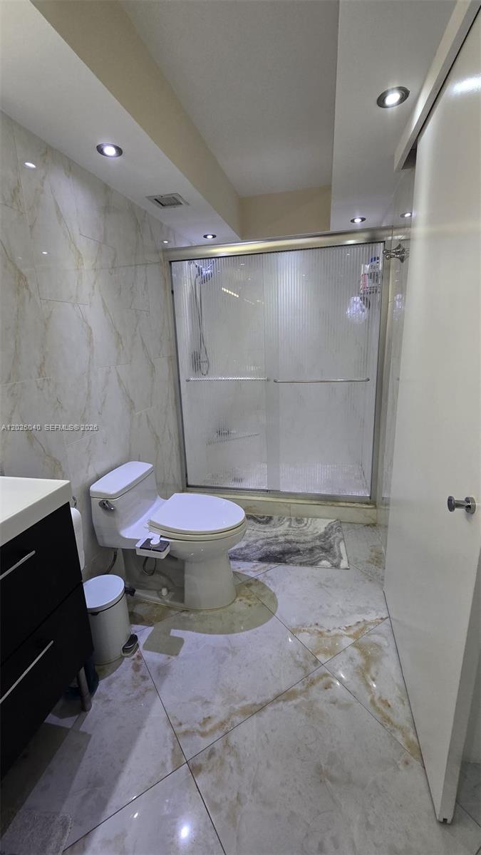 REEF EAST CONDO - Residential