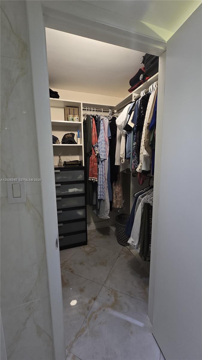 REEF EAST CONDO - Residential