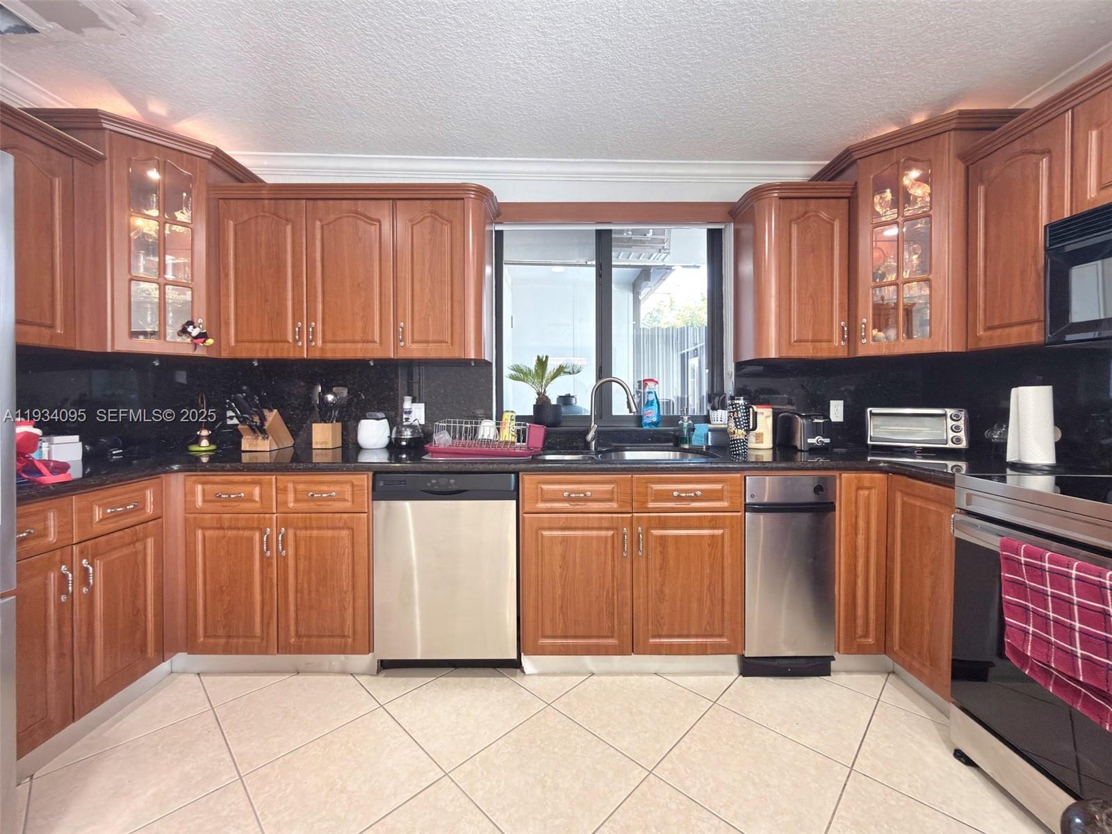 SOUTHERN ESTATES 13TH ADD - Residential