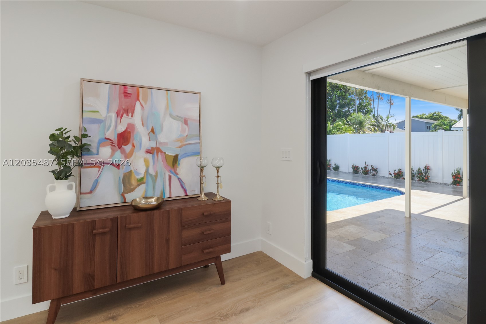 CRYSTAL HEIGHTS - Residential