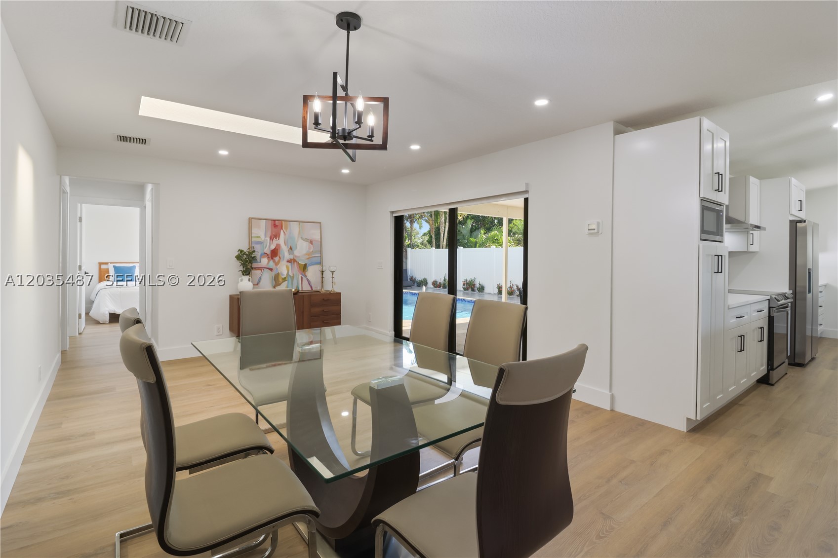 CRYSTAL HEIGHTS - Residential