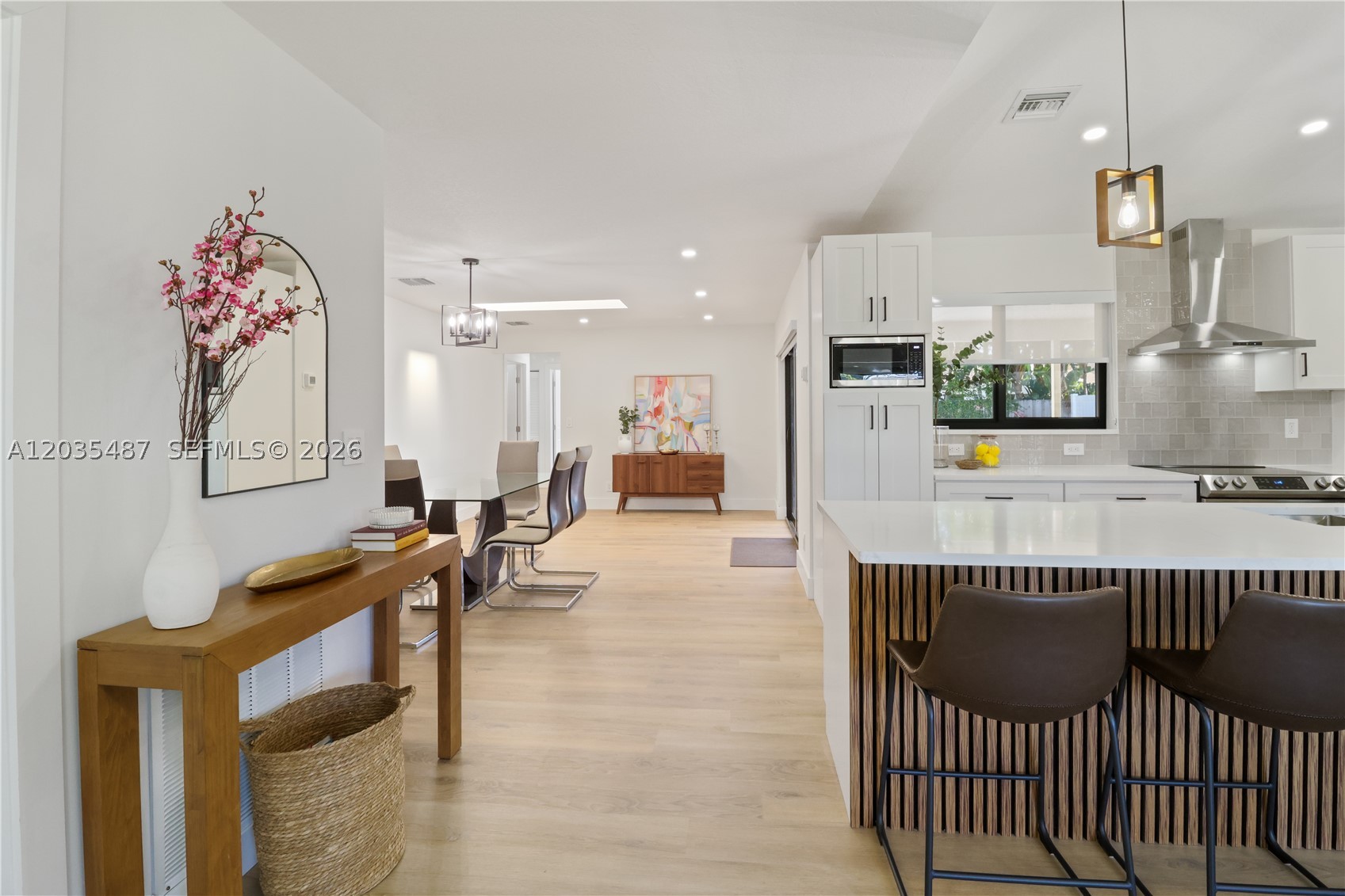 CRYSTAL HEIGHTS - Residential