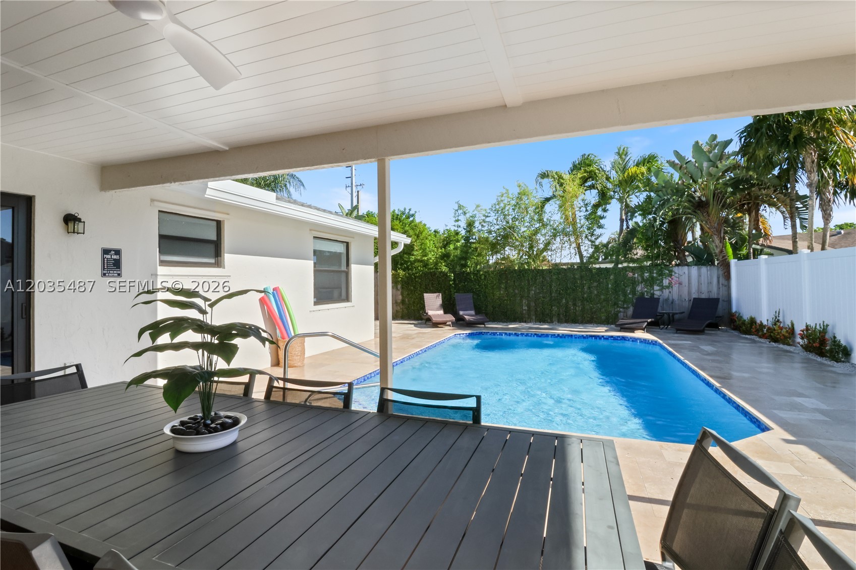 CRYSTAL HEIGHTS - Residential
