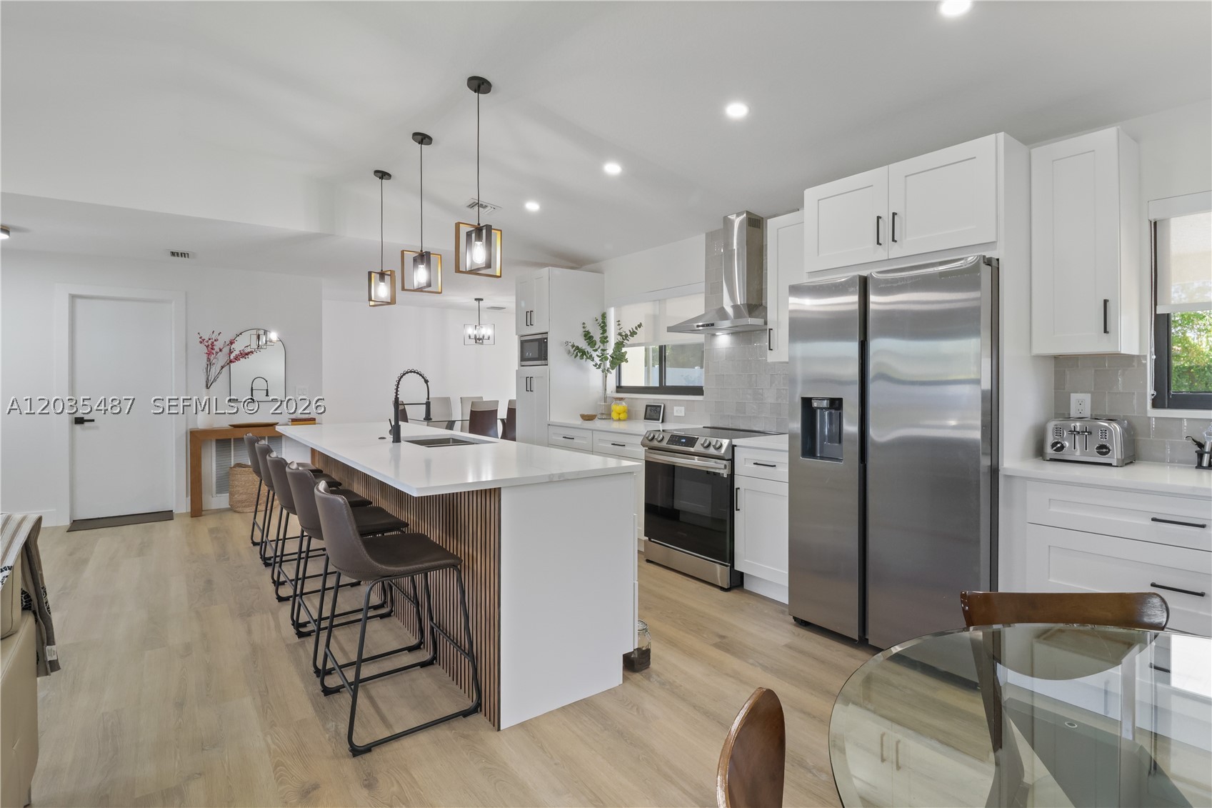 CRYSTAL HEIGHTS - Residential