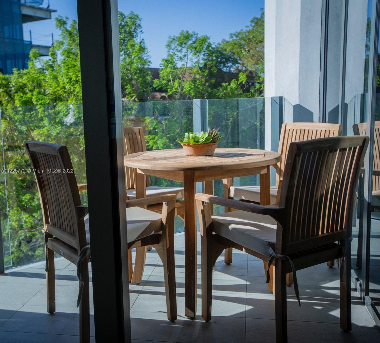 CLUB RESIDENCES AT PARK G - Residential