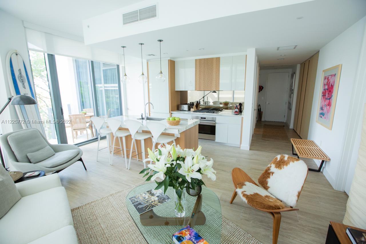 CLUB RESIDENCES AT PARK G - Residential