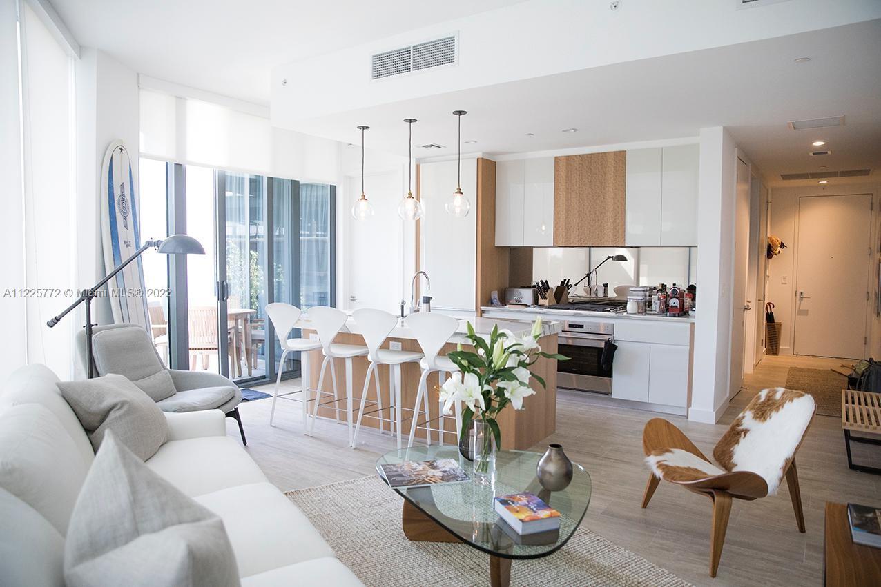CLUB RESIDENCES AT PARK G - Residential