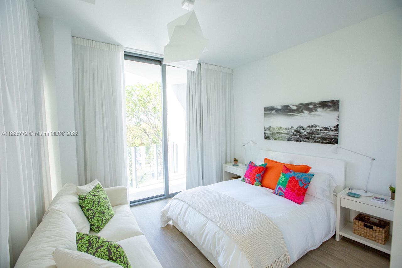 CLUB RESIDENCES AT PARK G - Residential