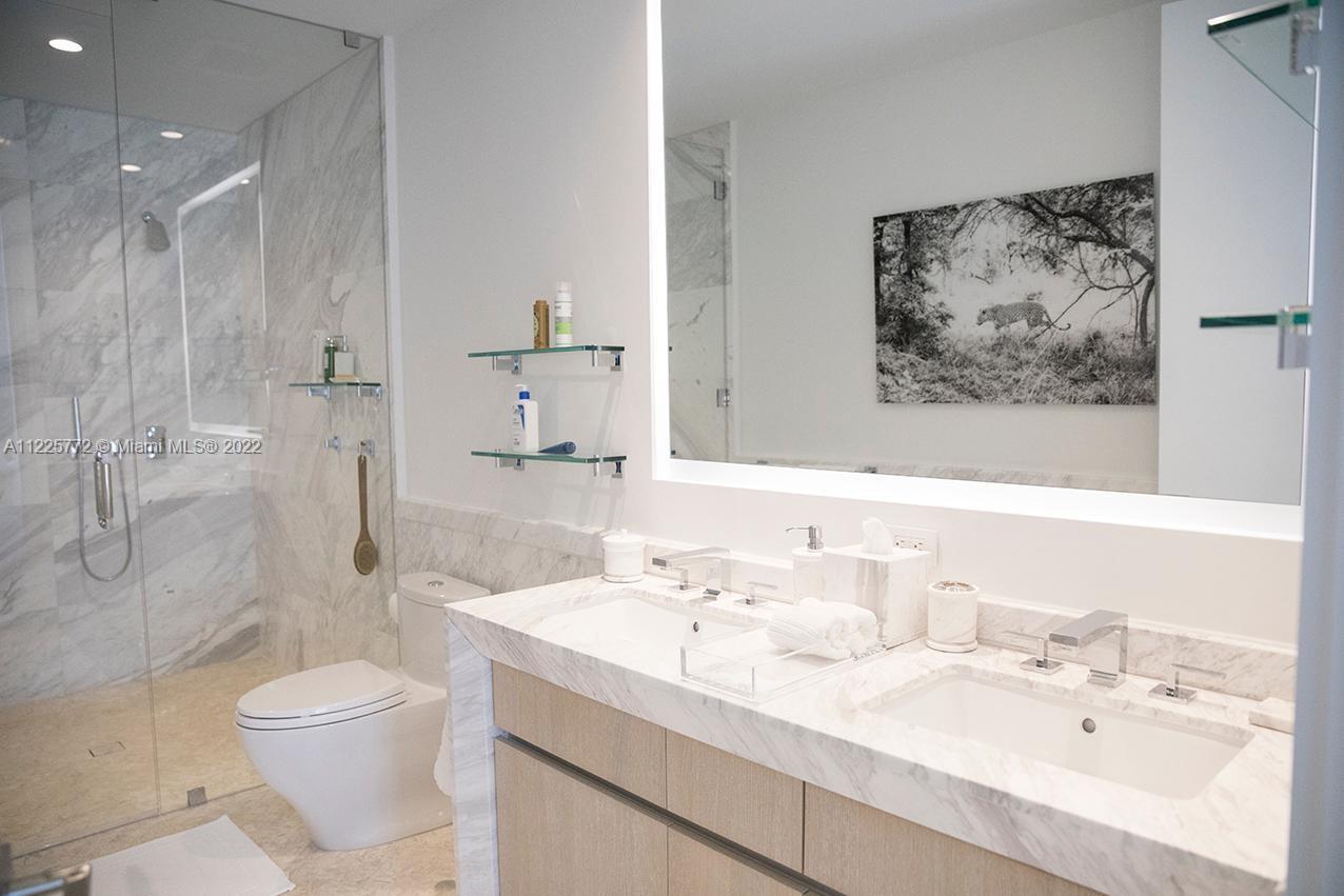CLUB RESIDENCES AT PARK G - Residential