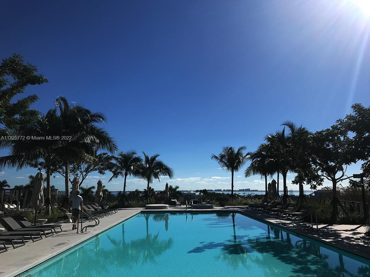 CLUB RESIDENCES AT PARK G - Residential