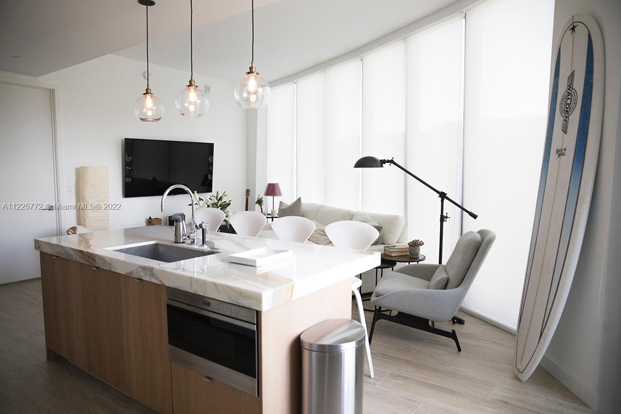 CLUB RESIDENCES AT PARK G - Residential