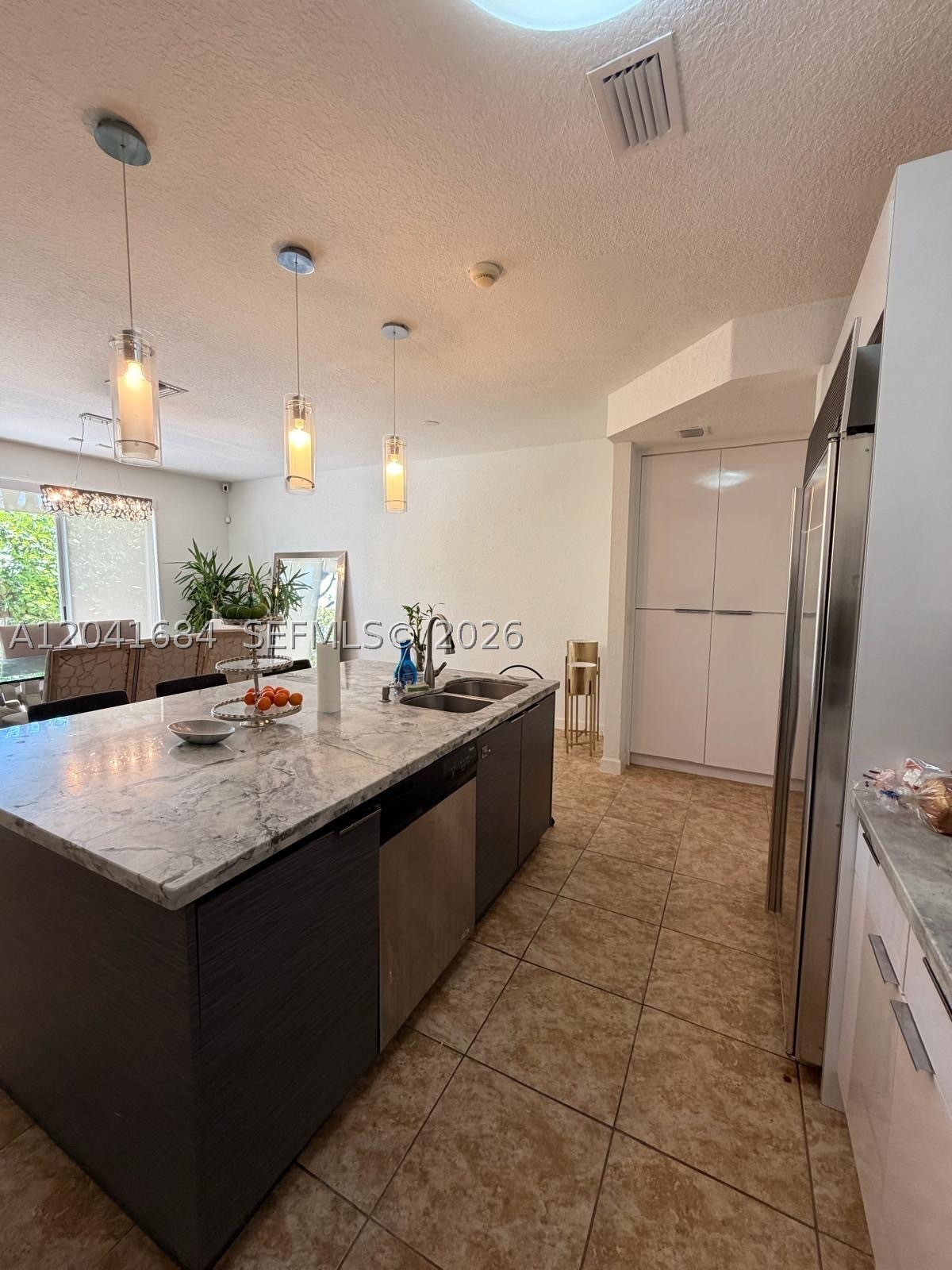 ISLANDS AT DORAL TOWNHOME - Residential Lease